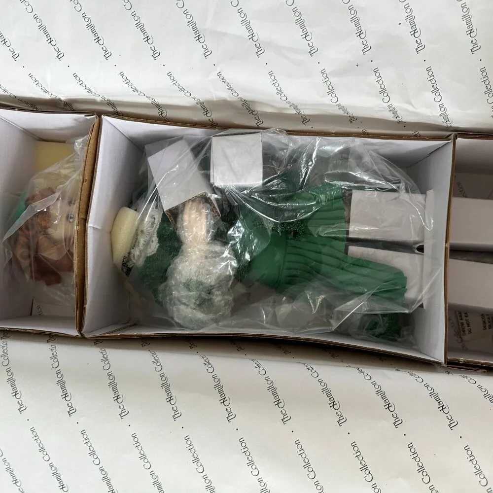 I Love Lucy Sweet Sally Cuban Pete Doll *NEW IN BOX - Picture 4 of 5